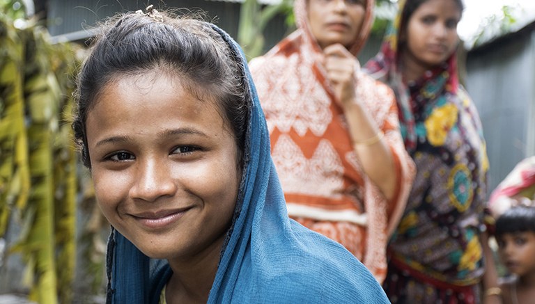 image of a teen girl smiling