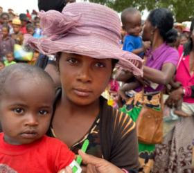 Photo of a woman and her young child in Southern Madagascar.